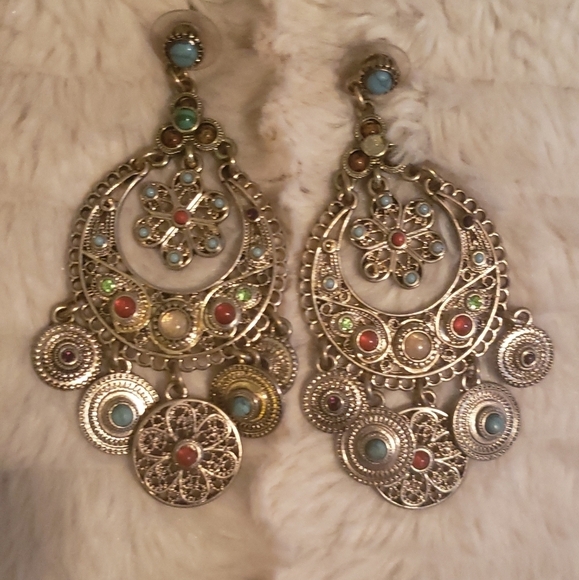 Earrings - Picture 3 of 4